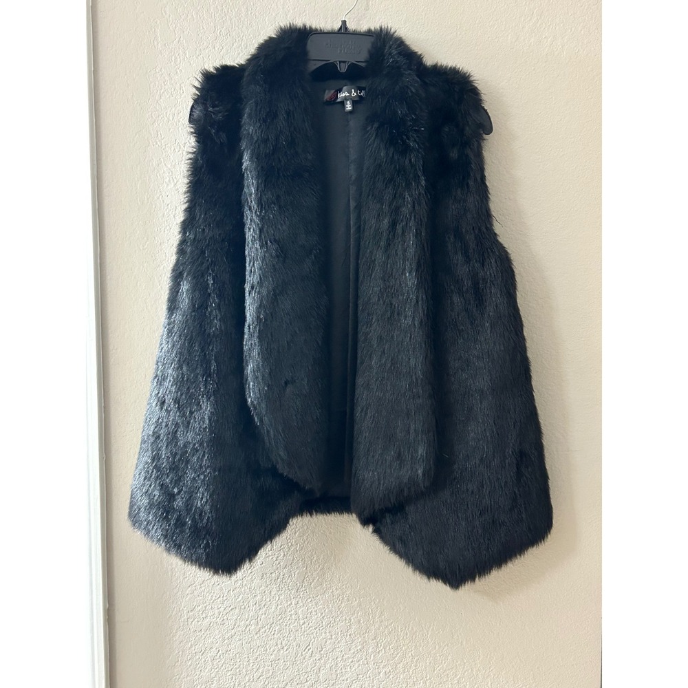 Kiss & Tell Women Black Faux Fur Vest Small Open Front Shawl Collar Sleeveless